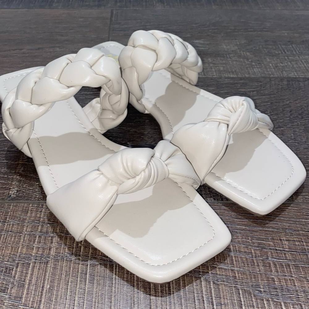 Viera Quilted Slide Sandal Women’s 8